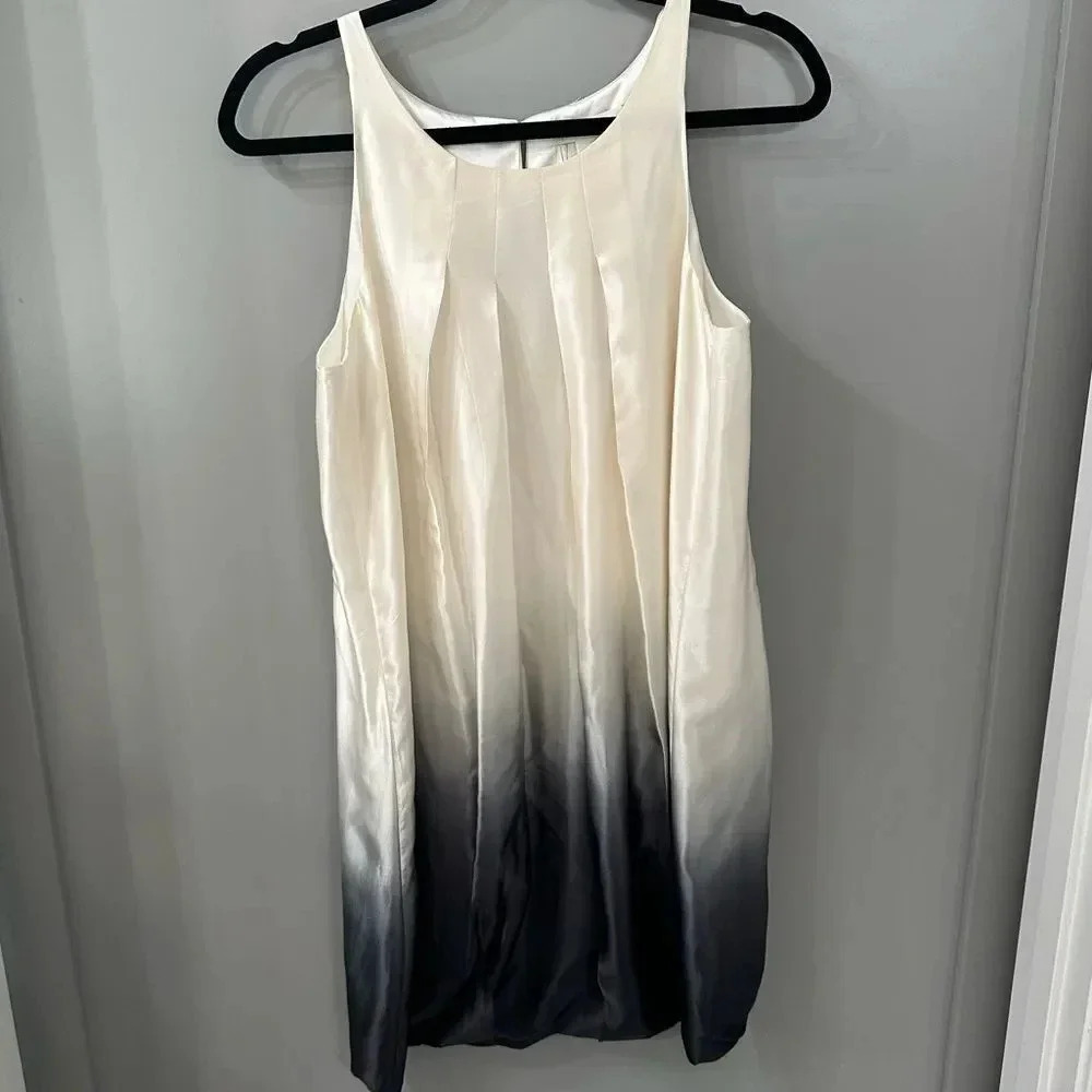 Club Monaco Silk Dress White Black Ombré Bubble Hem Dress Size 10